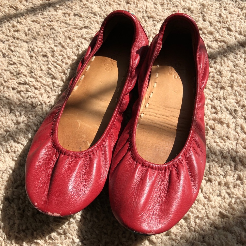 Cardinal Red Tieks